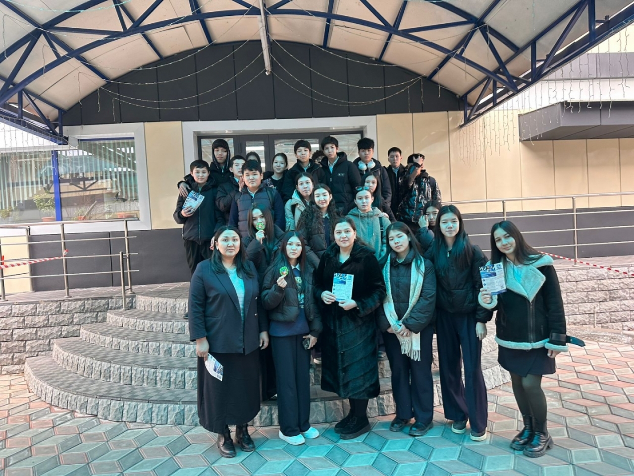 Школа №123 посетила колледж с профориентационной экскурсией