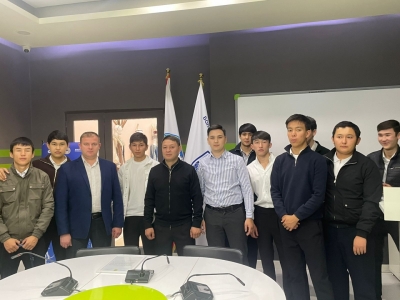 Hyundai маманымен кездесу